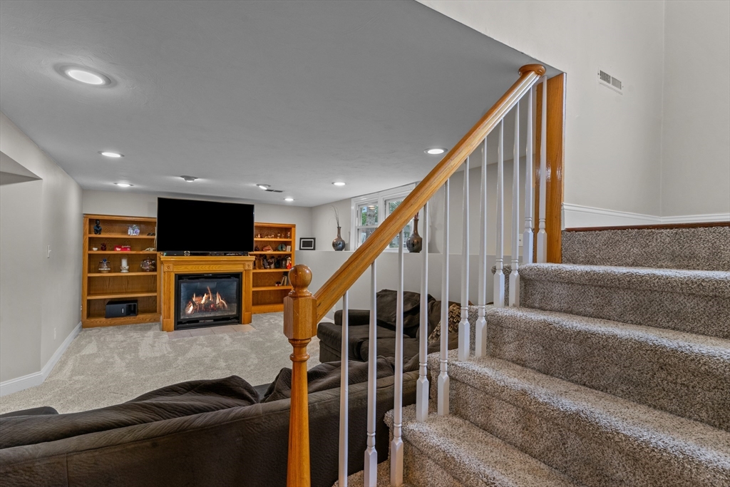 5 Black Pond Road