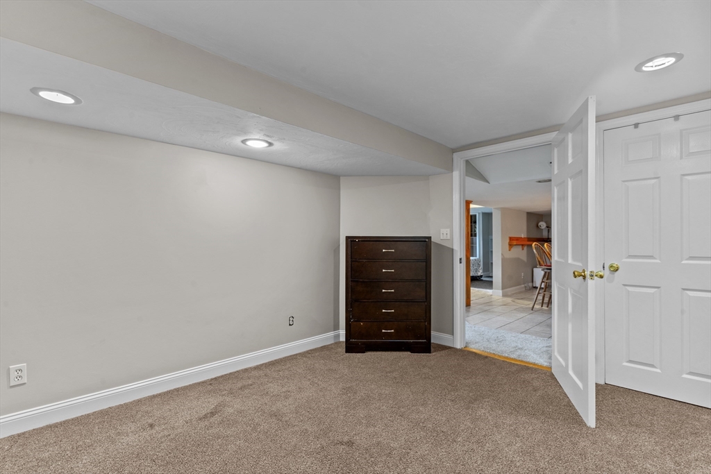 5 Black Pond Road
