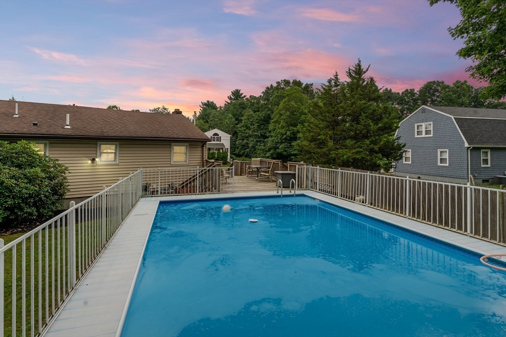 5 Black Pond Road