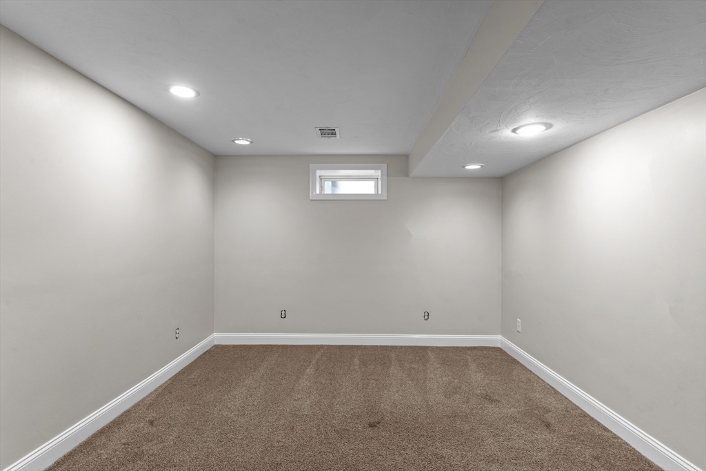 5 Black Pond Road