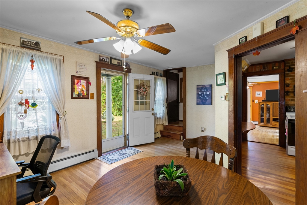 7 White Avenue