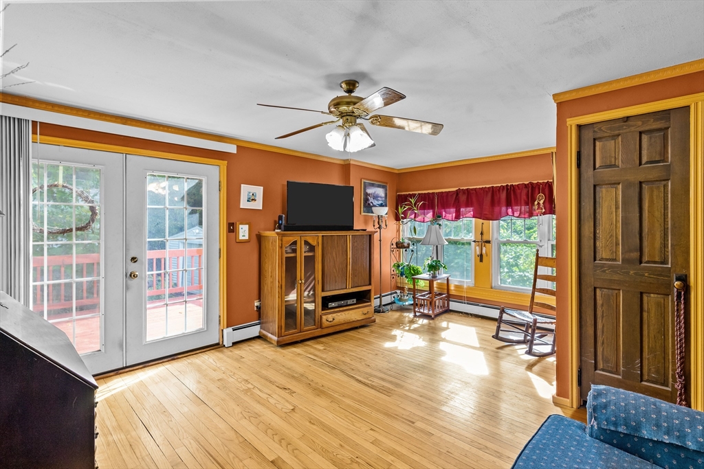7 White Avenue