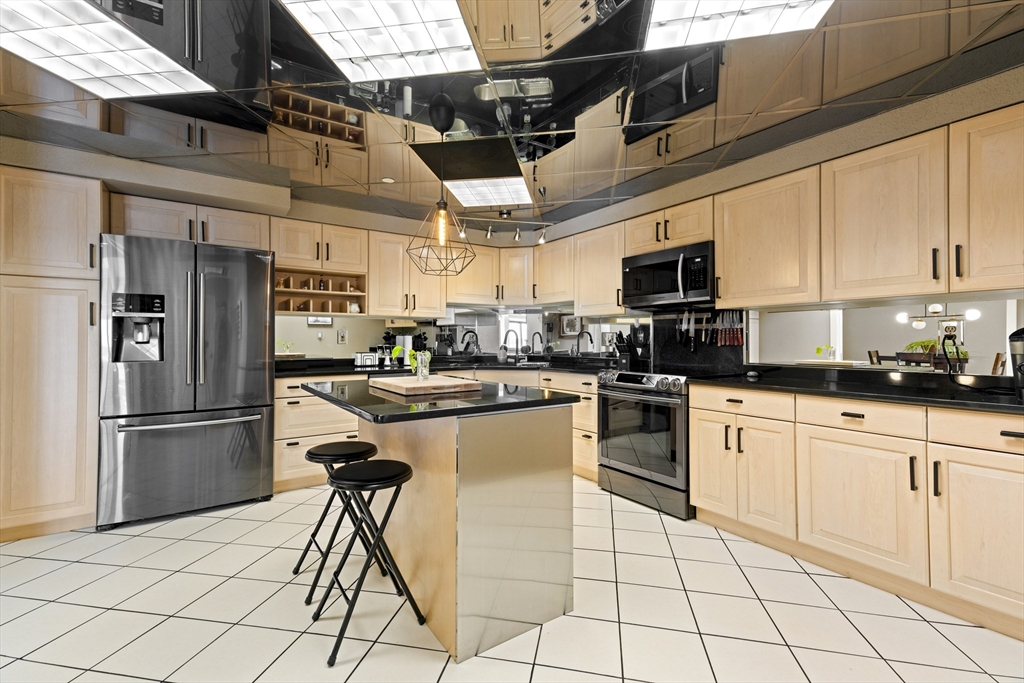 65 Lake Avenue # 1007