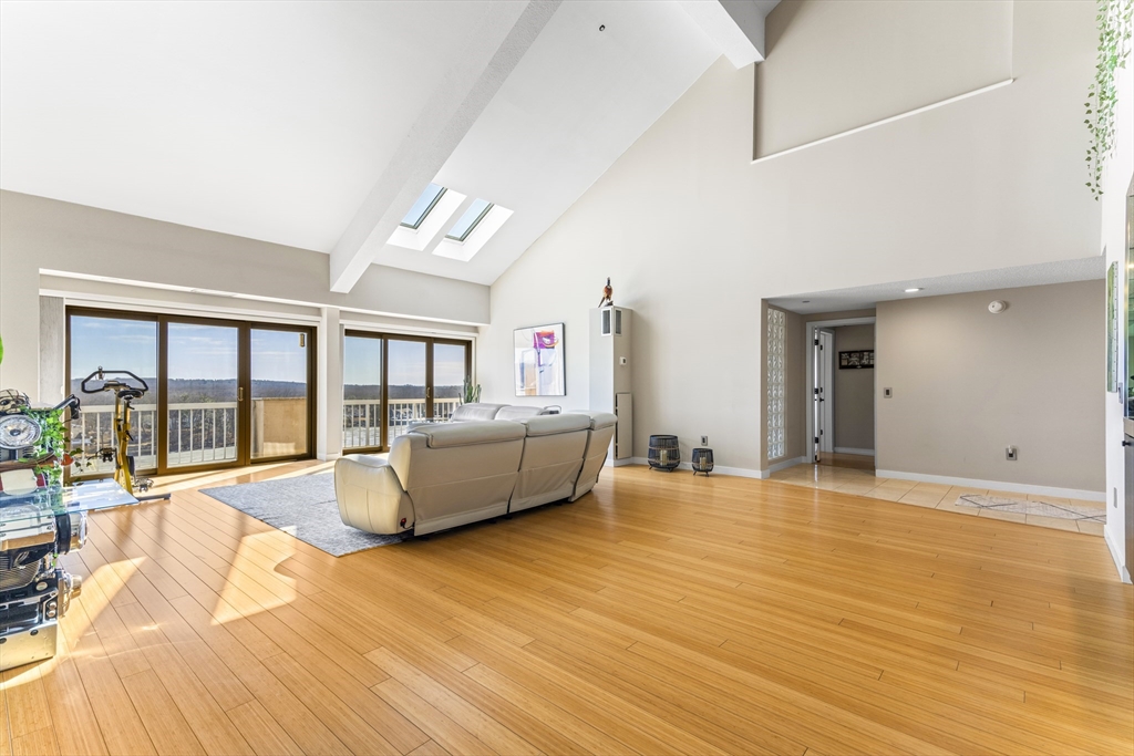 65 Lake Avenue # 1007