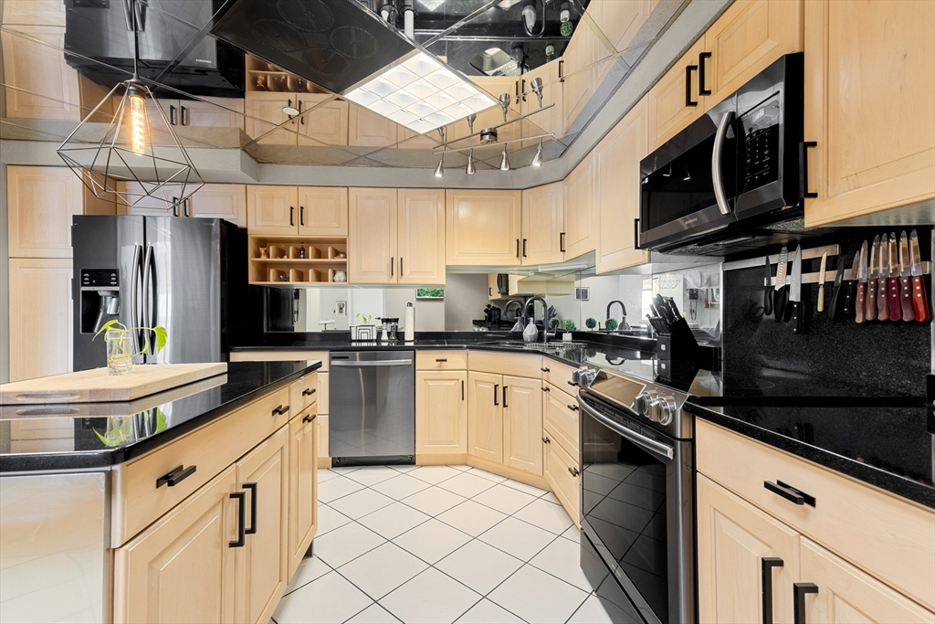 65 Lake Avenue # 1007
