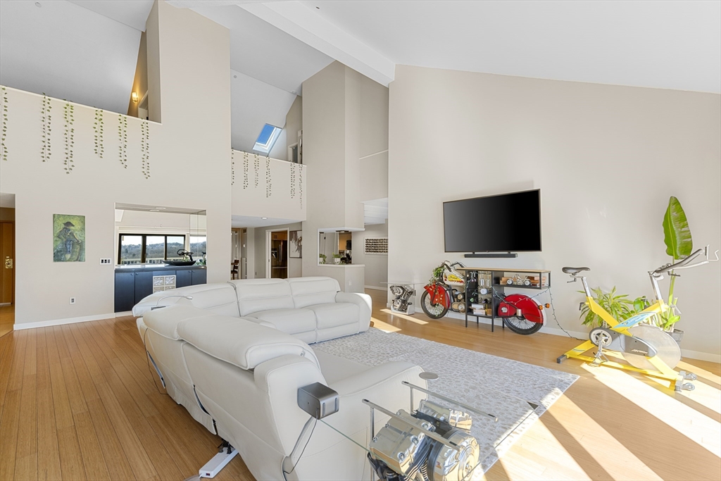 65 Lake Avenue # 1007