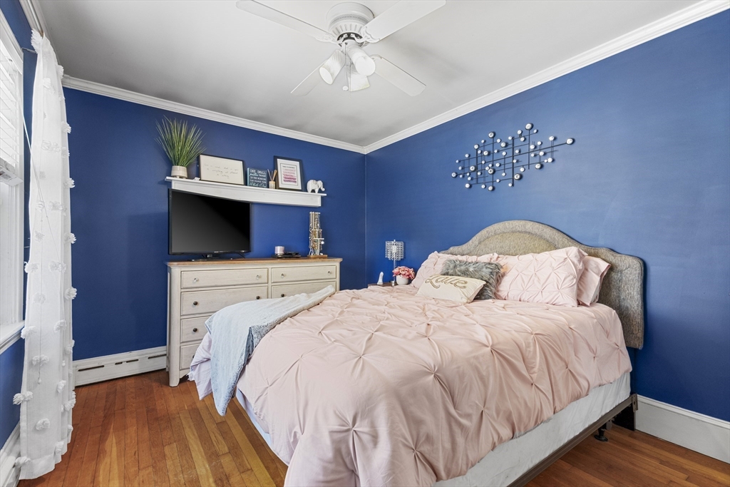 5 Byron St