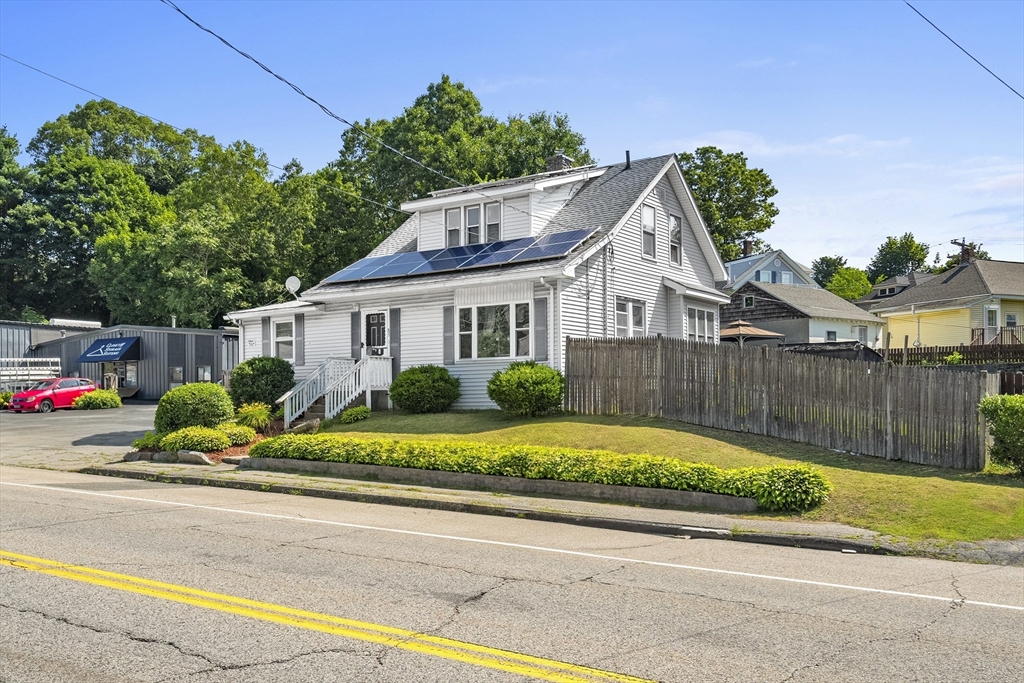85 Pinehurst Avenue