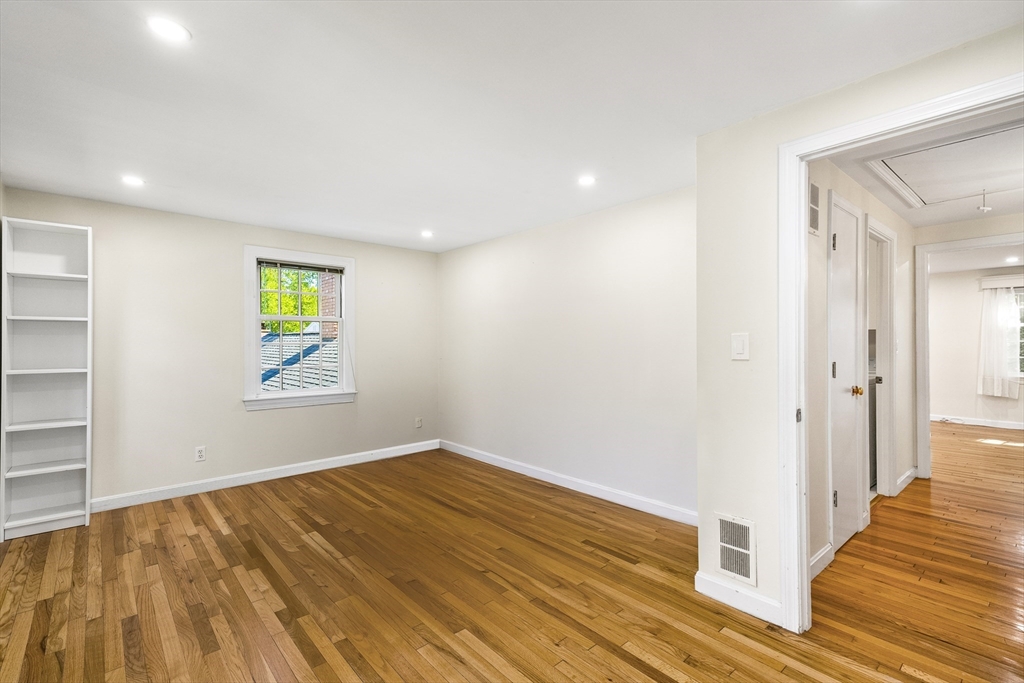 24 Jericho Road # 24