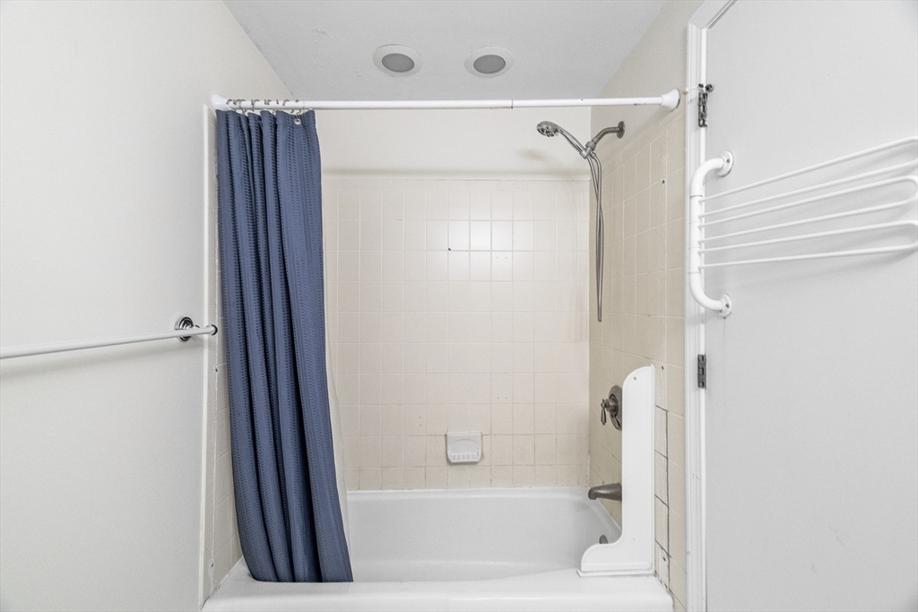 24 Jericho Road # 24