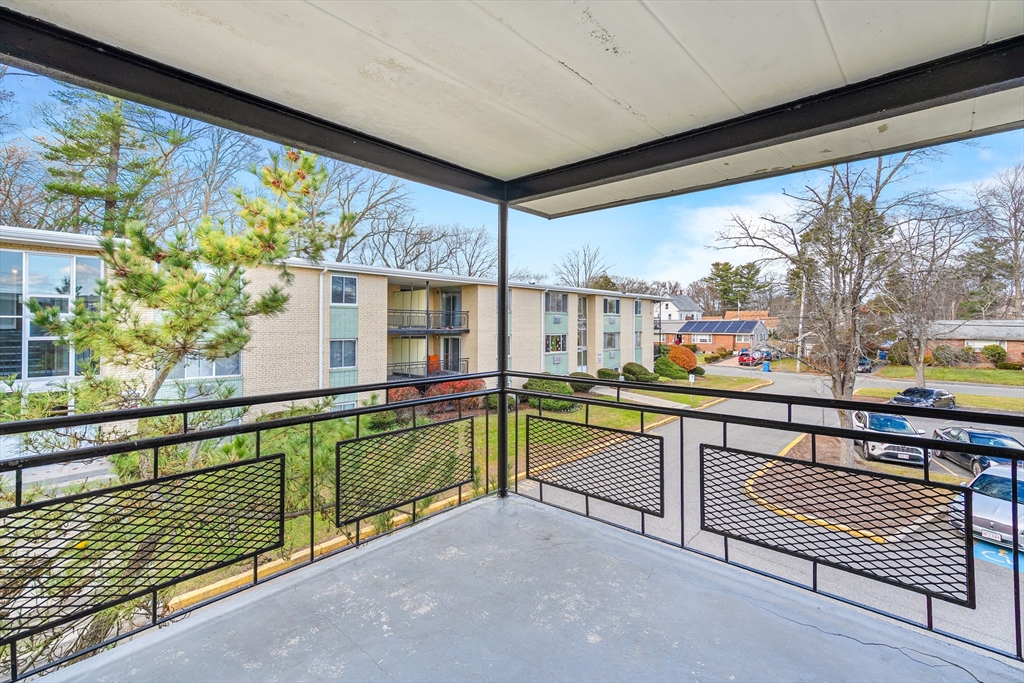 20 Nelson Drive # 3A