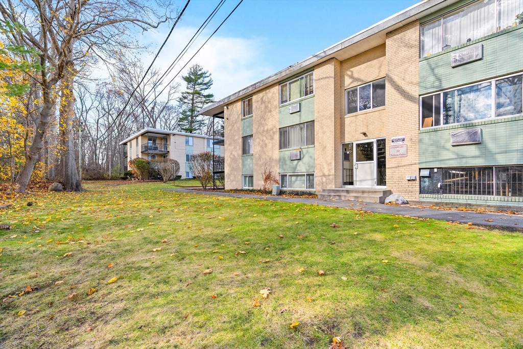 20 Nelson Drive # 3A