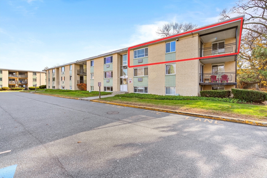 20 Nelson Drive # 3A