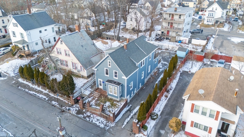 97 Huntington St