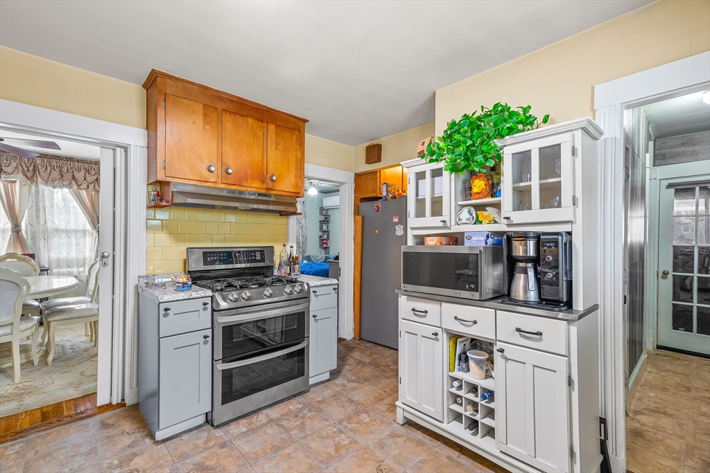 172-174 Franklin St