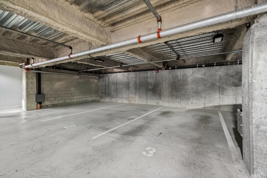 18 Cliveden # 406W
