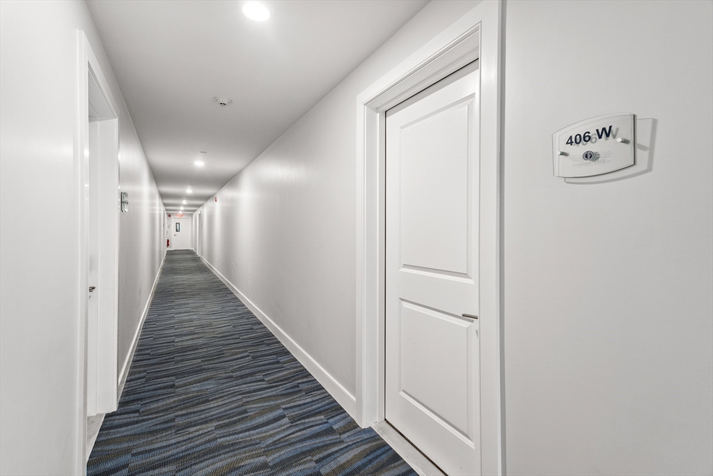 18 Cliveden # 406W