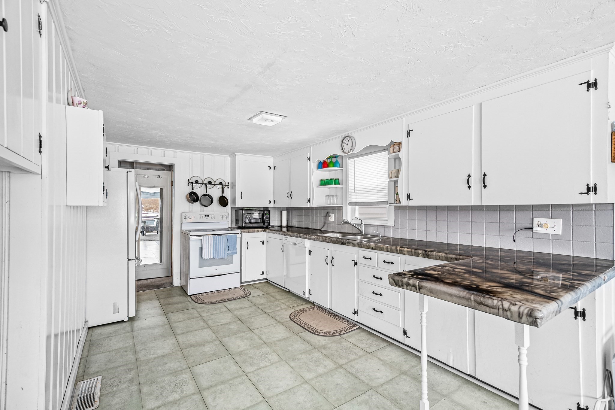 345 Quaker Road
