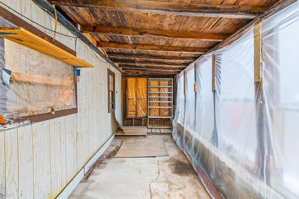 24 Cote Lane