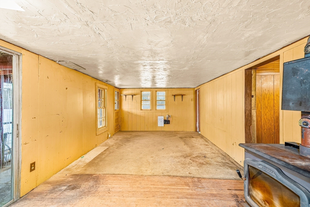 24 Cote Lane