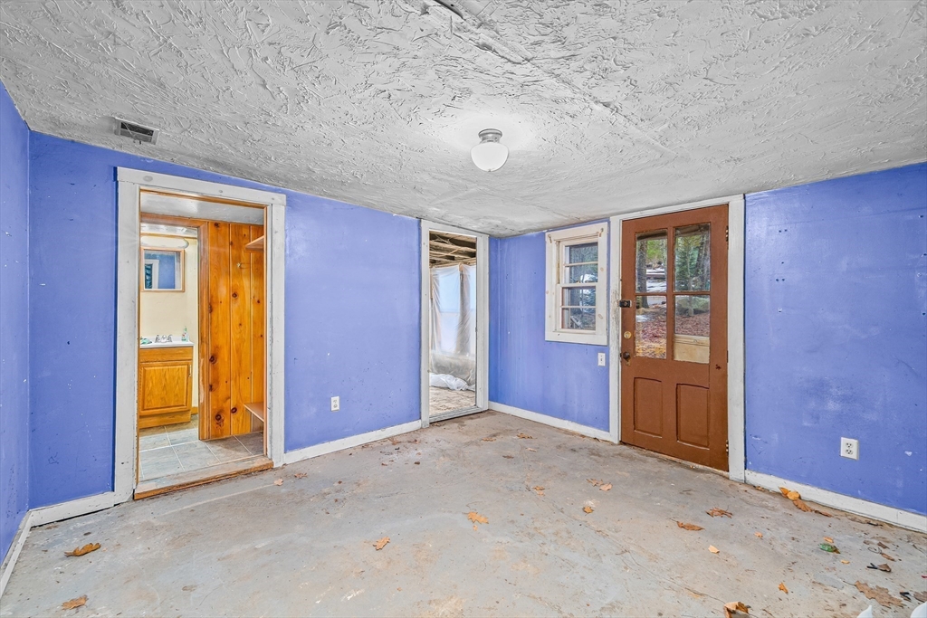 24 Cote Lane