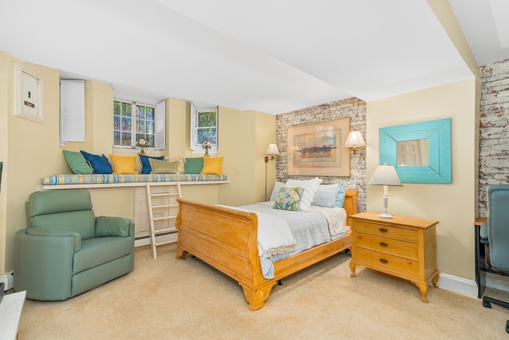 319 Marlborough Street # 1
