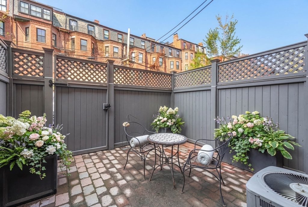 319 Marlborough Street # 1