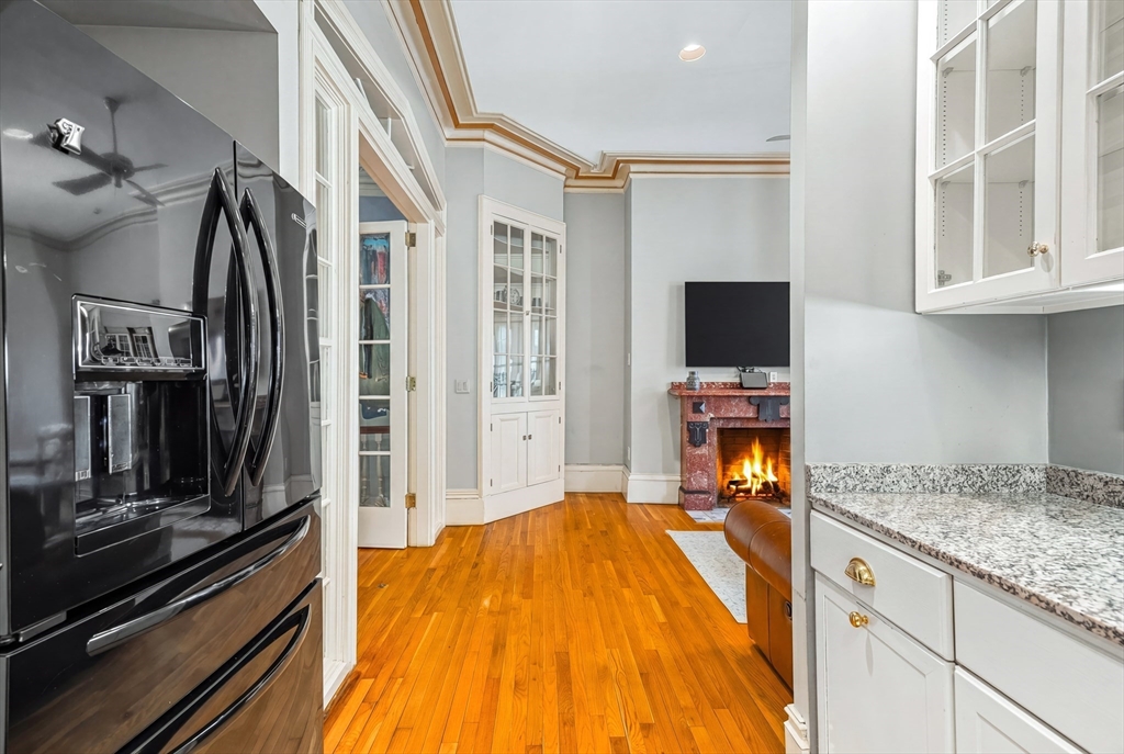 319 Marlborough Street # 1