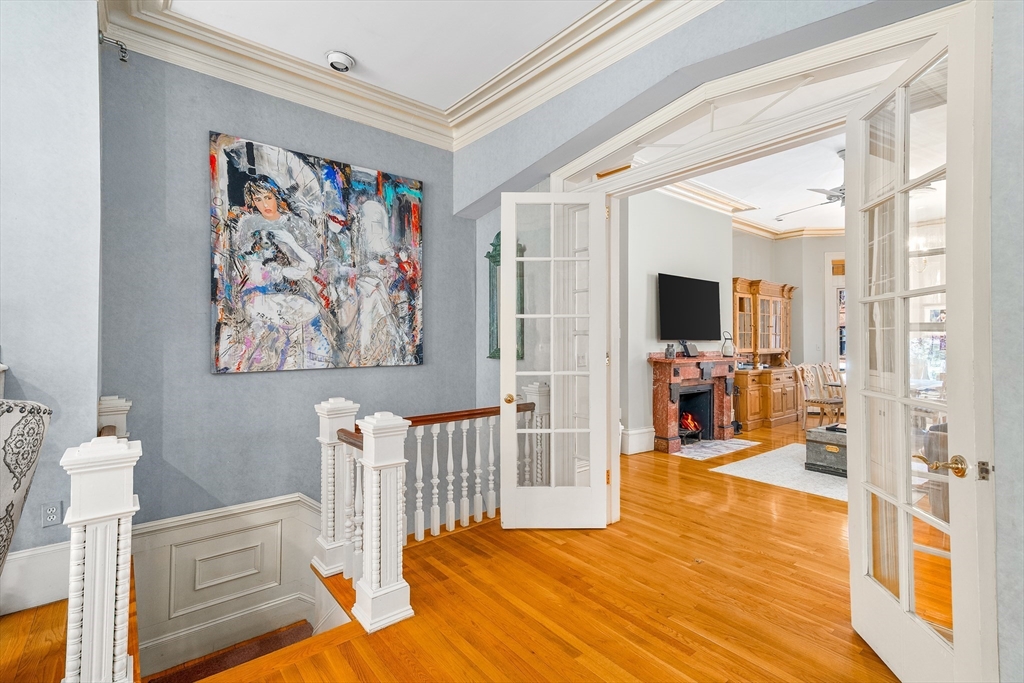 319 Marlborough Street # 1