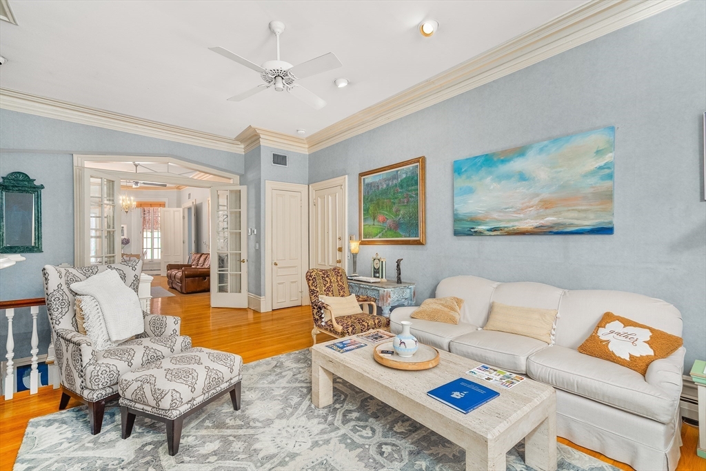 319 Marlborough Street # 1