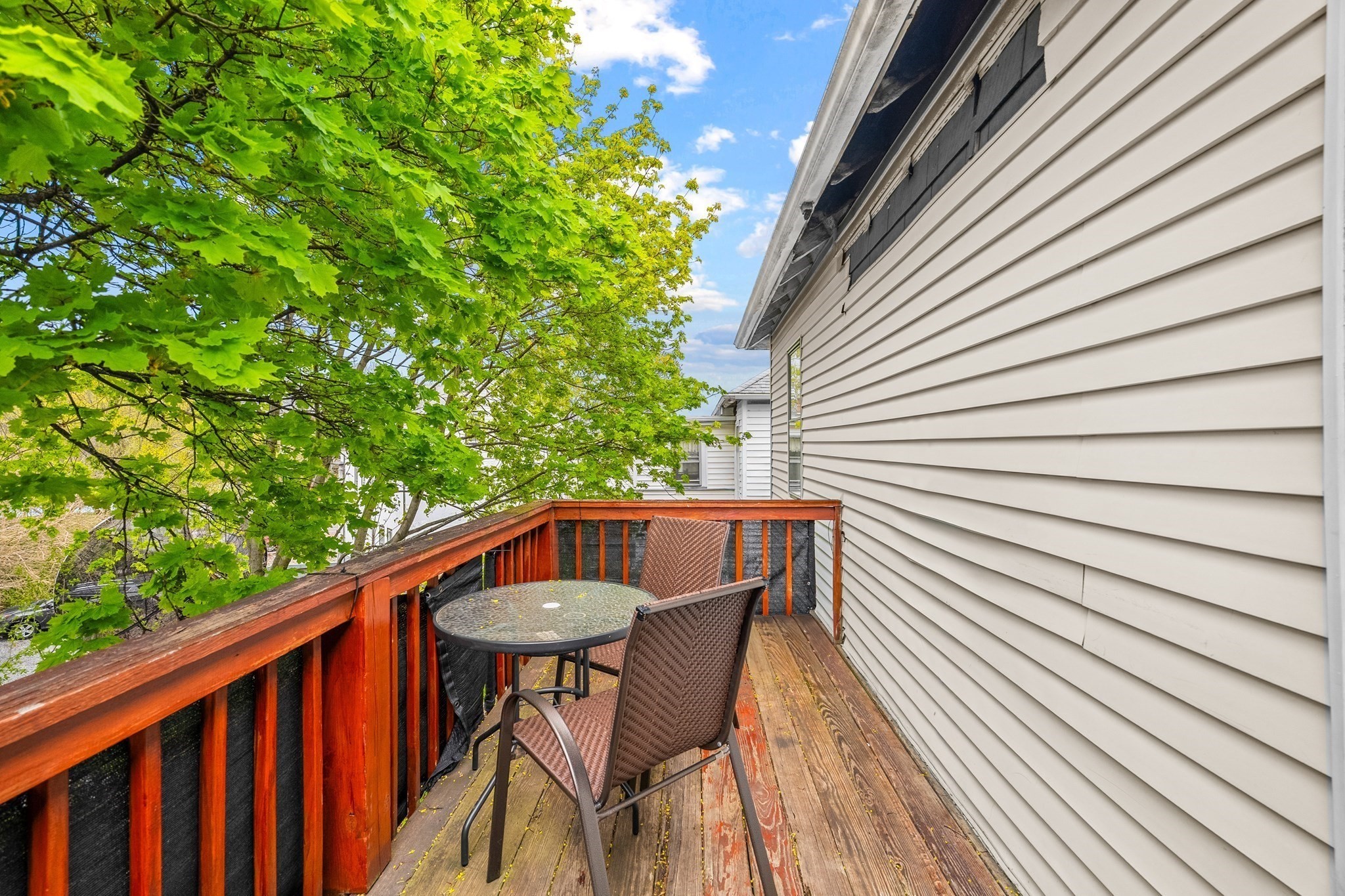 52 Sterling St