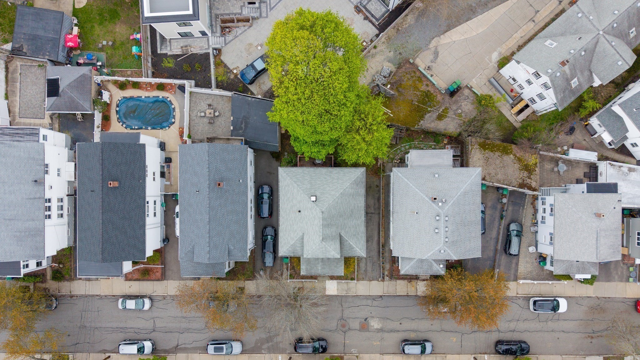 52 Sterling St