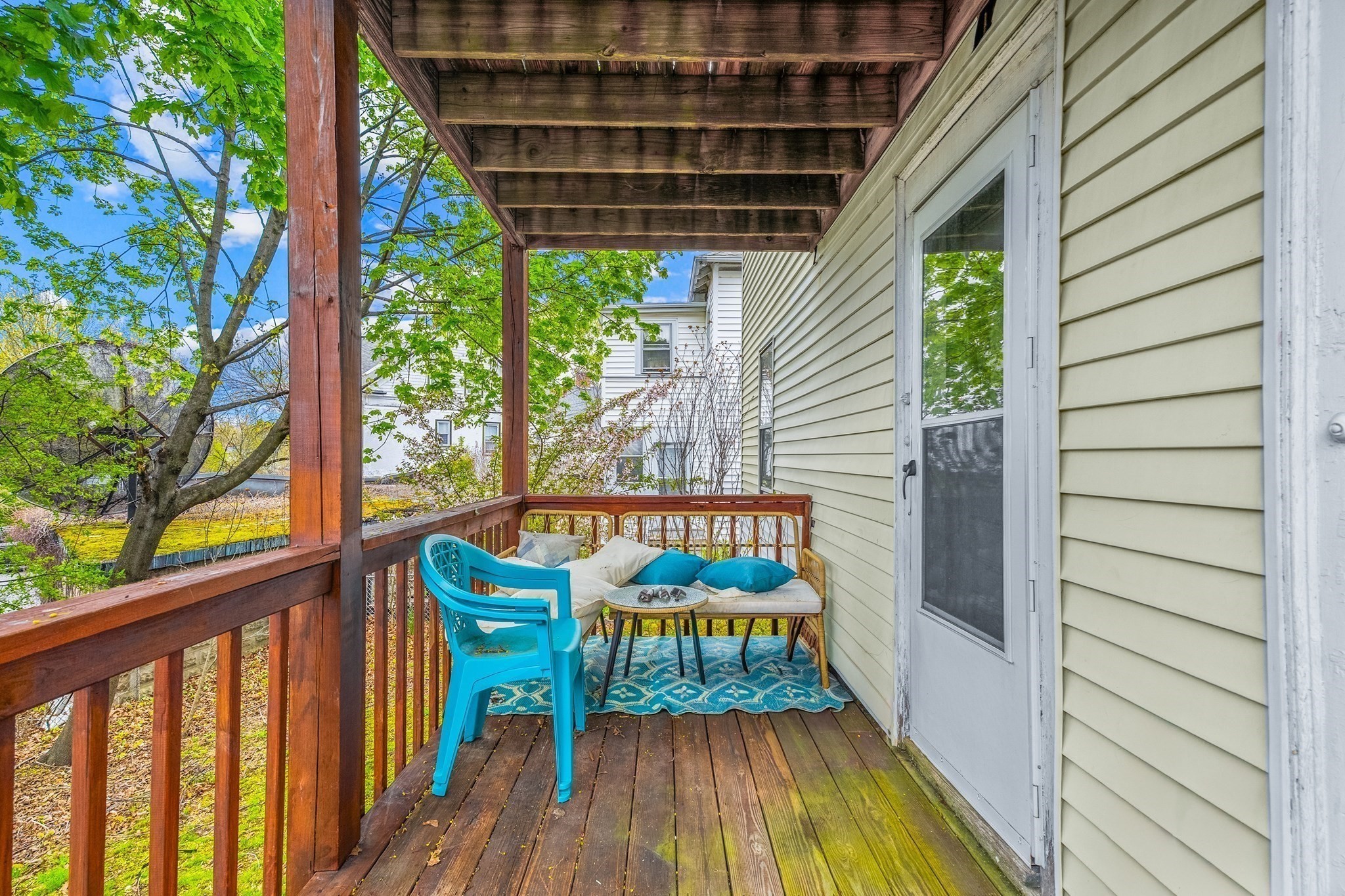52 Sterling St