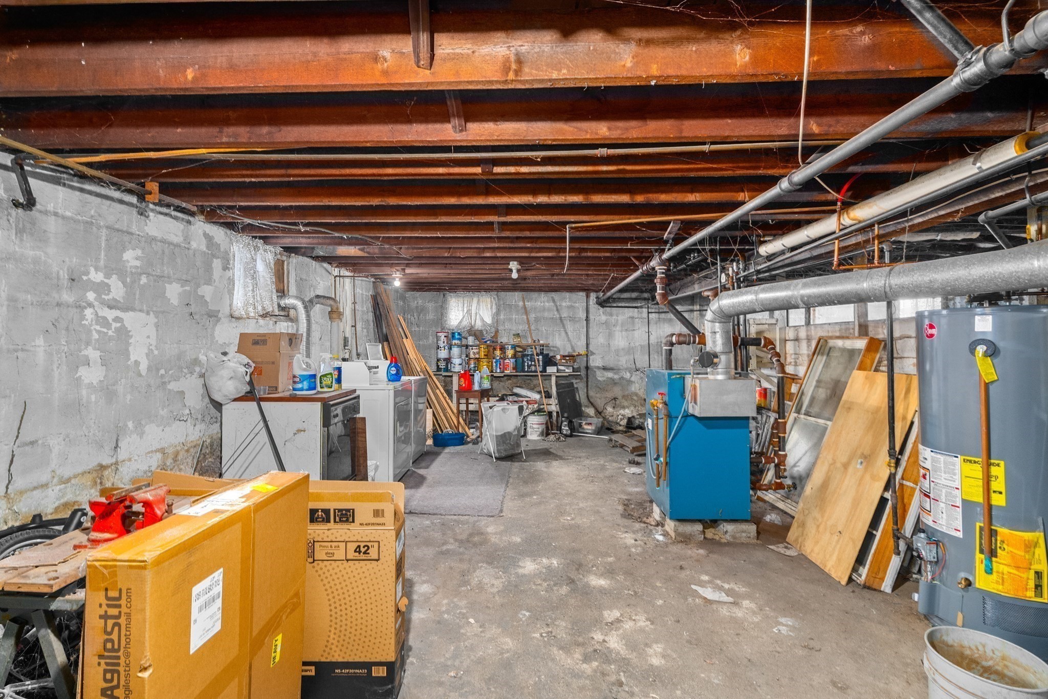 52 Sterling St