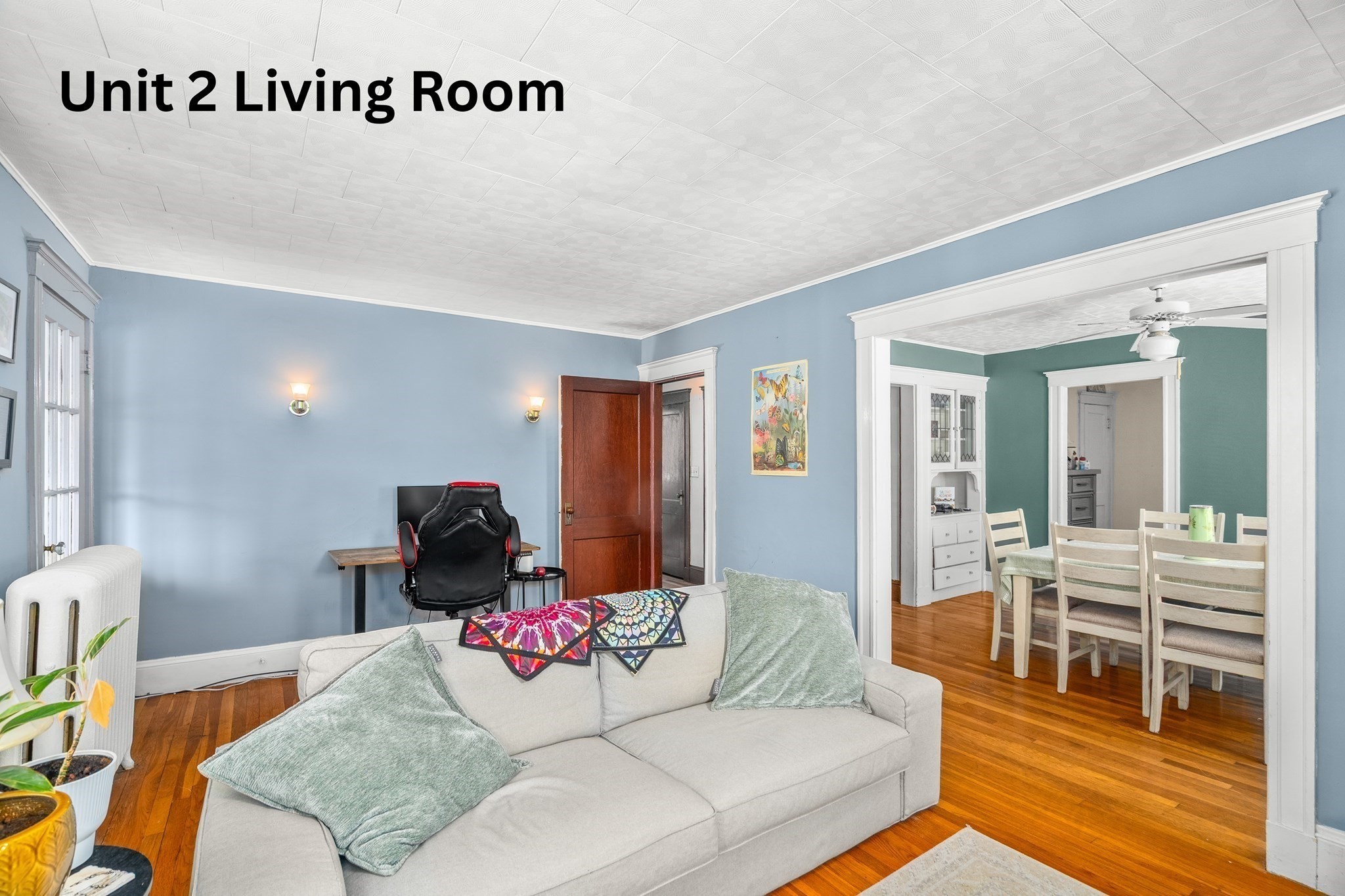 52 Sterling St