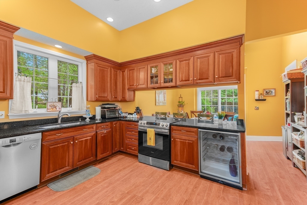 113 Greenwich Plains Rd