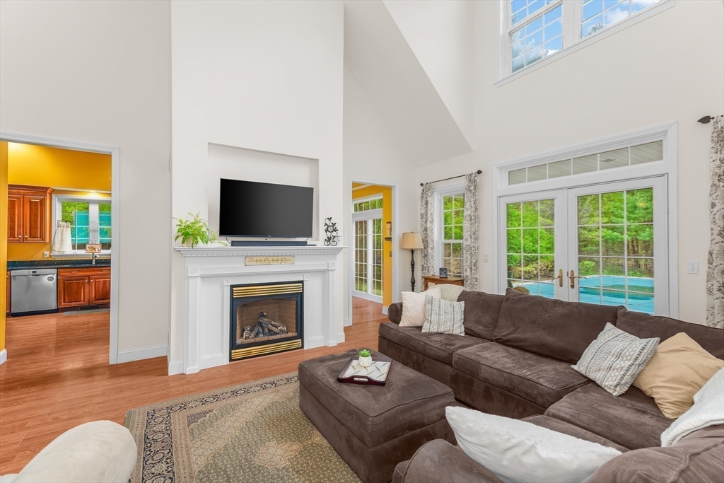 113 Greenwich Plains Rd