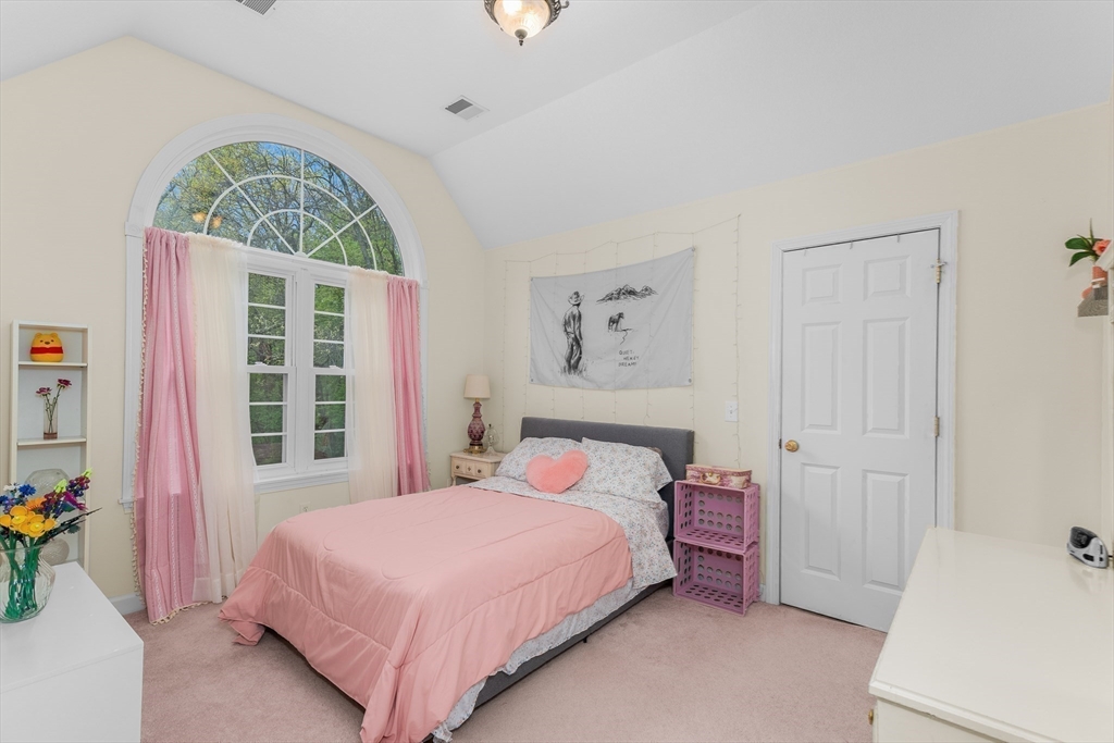 113 Greenwich Plains Rd