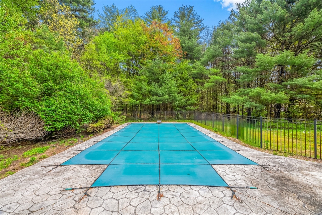 113 Greenwich Plains Rd