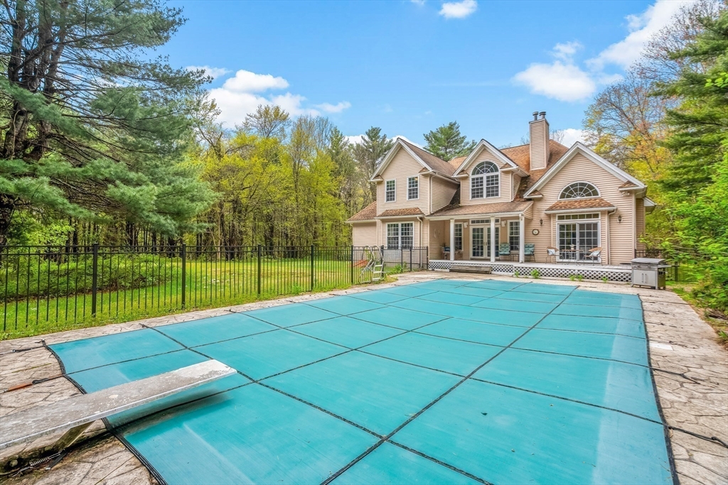 113 Greenwich Plains Rd