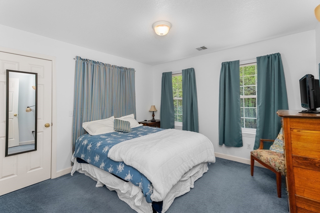 113 Greenwich Plains Rd