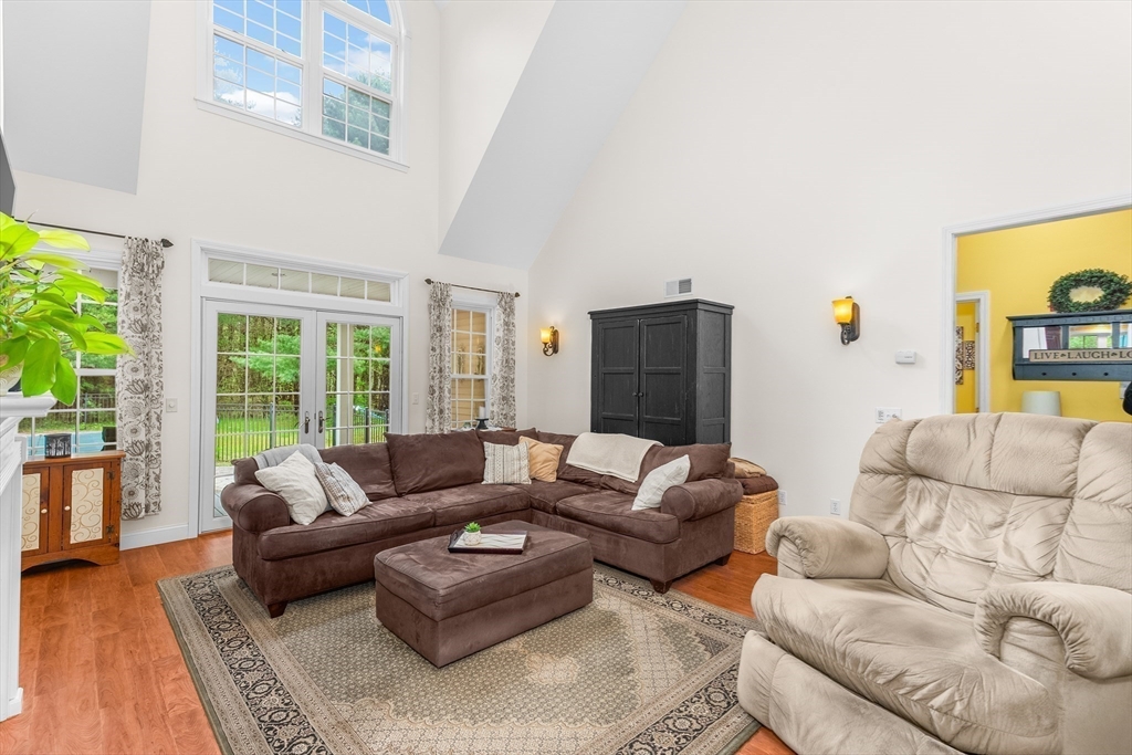 113 Greenwich Plains Rd