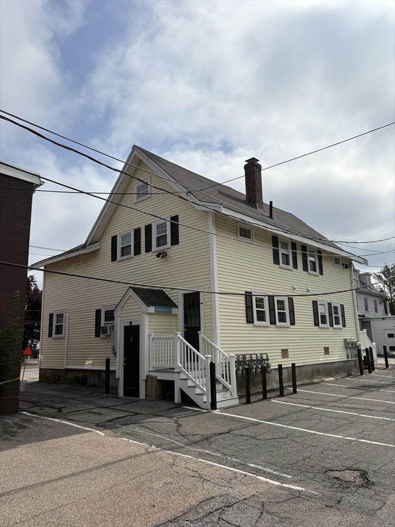 10 Oak St # 4