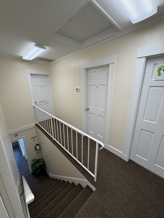 10 Oak St # 4