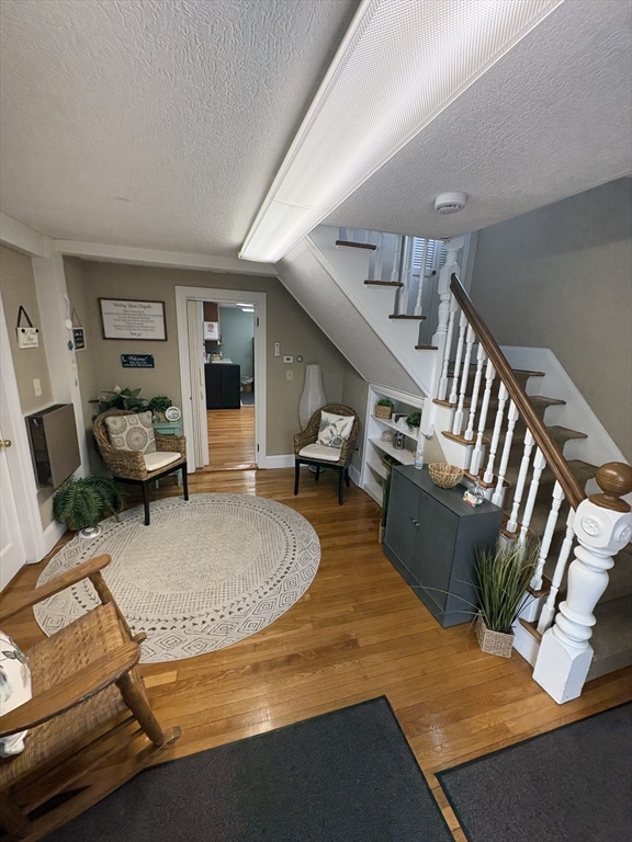 839 Washington St # 2B