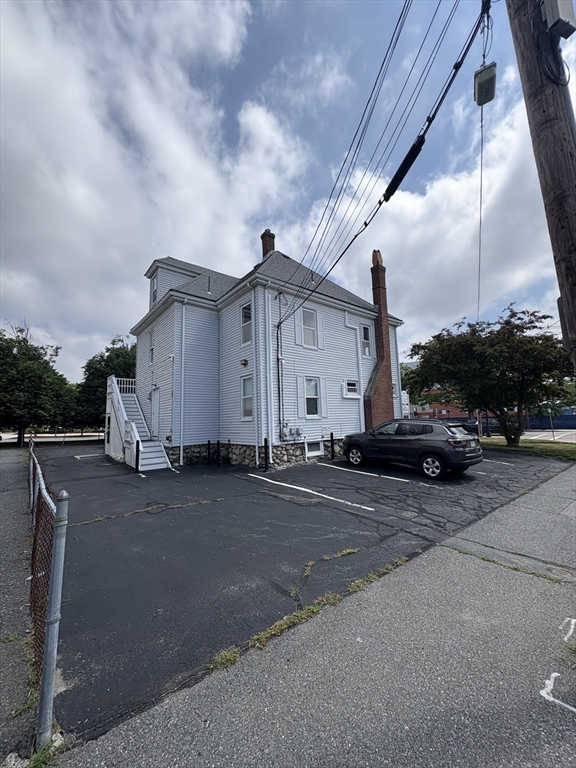 839 Washington St # 2A