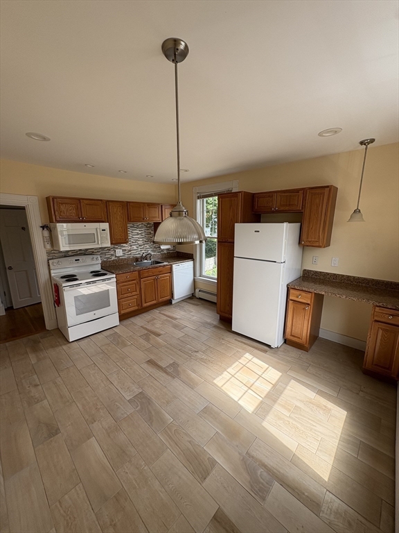 63 Oak St # 2B