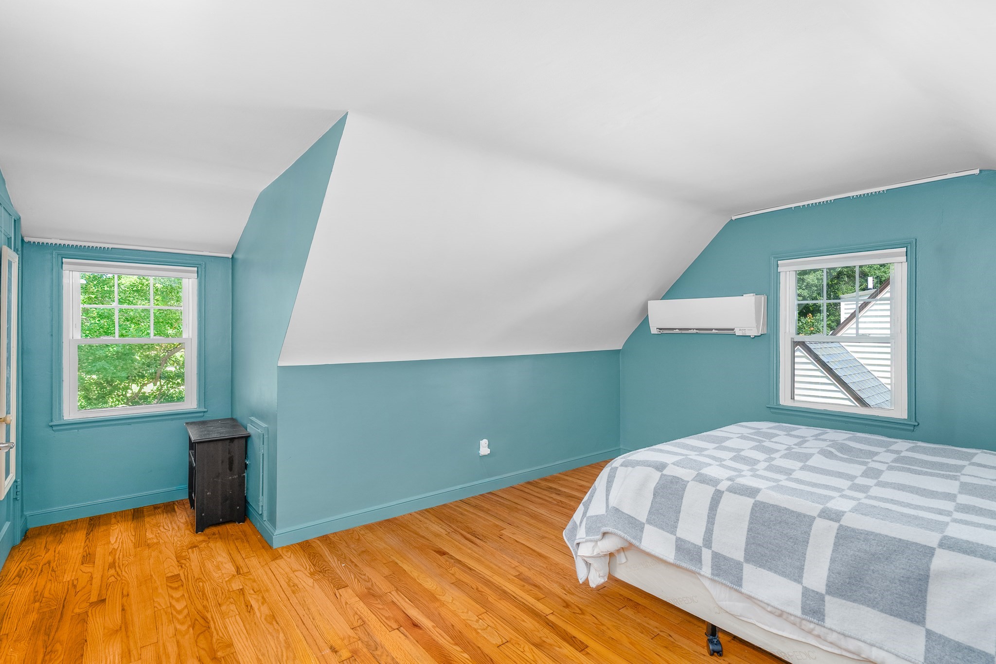 567 Poplar Street