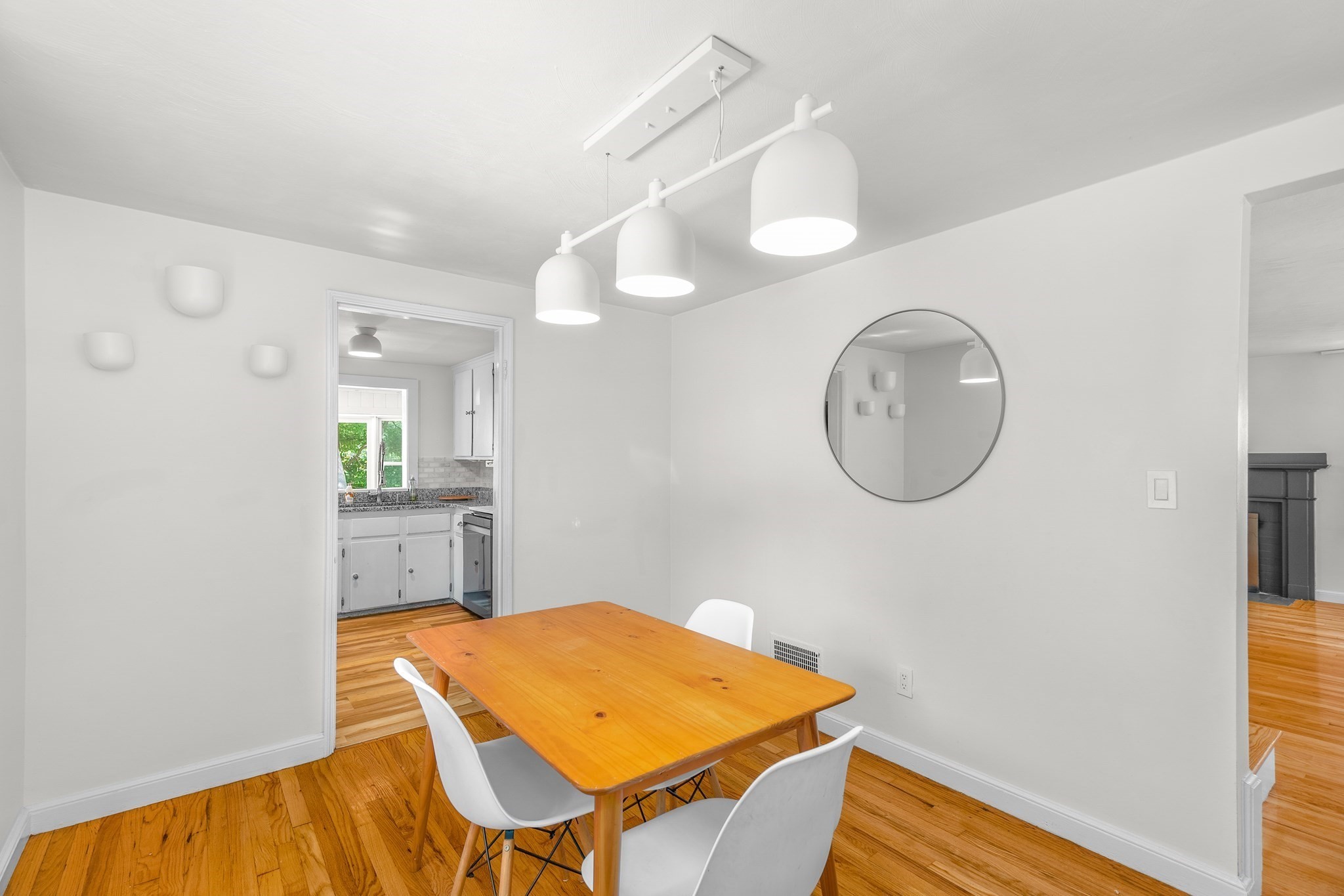 567 Poplar Street