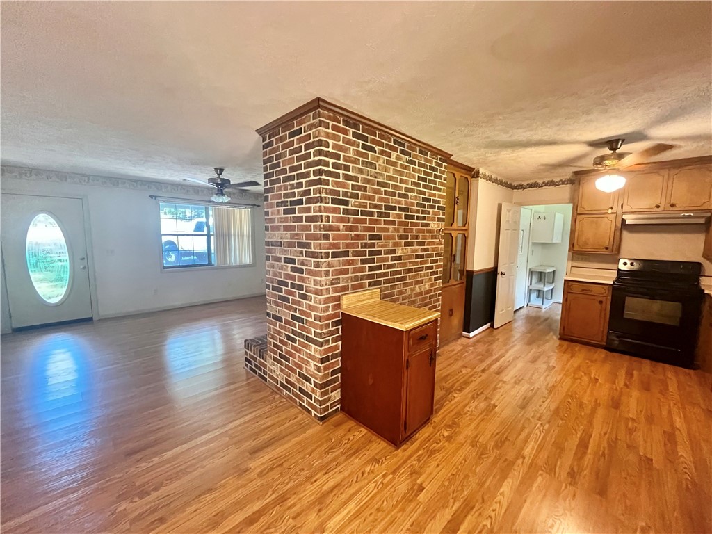 1503 RIDGE ROAD
